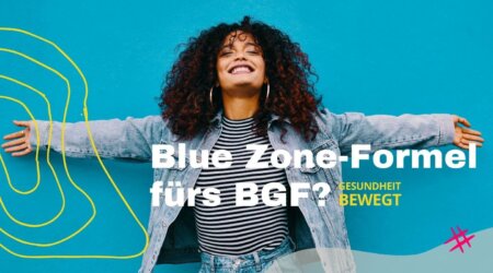 Frau-ist-gluecklich-wegen-Blue-Zones-Formel-wohlbefinden-gesundes-altern