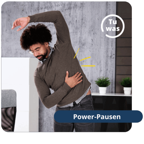 Mann-macht-aktive-pause-im Office